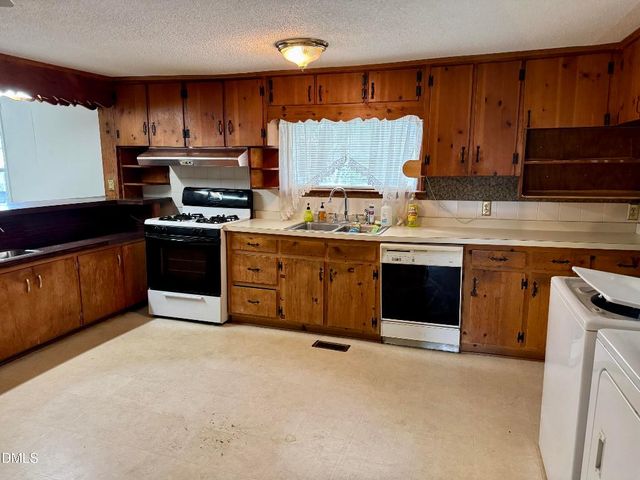 210 Bagwell Street, Garner, NC 27529