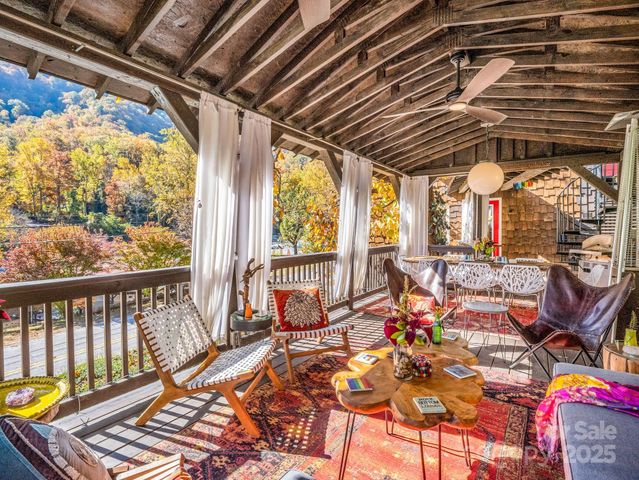 712 Main Street, Chimney Rock, NC 28720