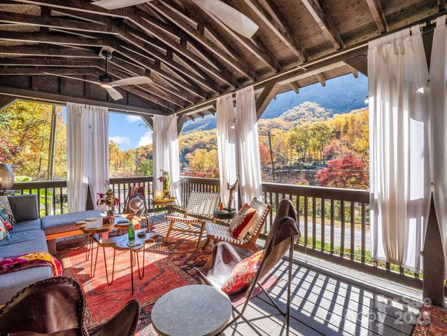 712 Main Street, Chimney Rock, NC 28720