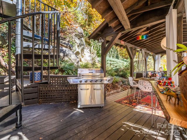 712 Main Street, Chimney Rock, NC 28720