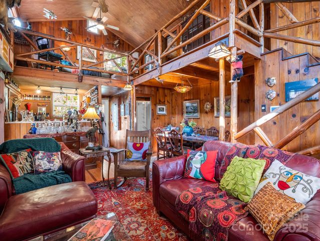 712 Main Street, Chimney Rock, NC 28720