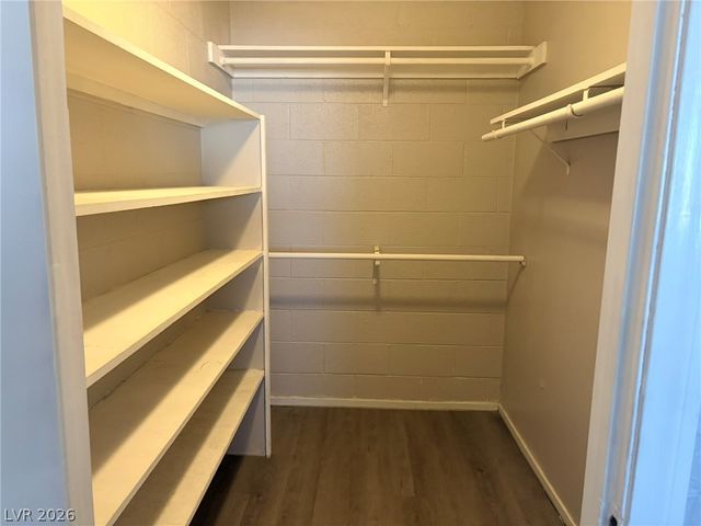 555 South Royal Crest Circle 9, Las Vegas, NV 89169
