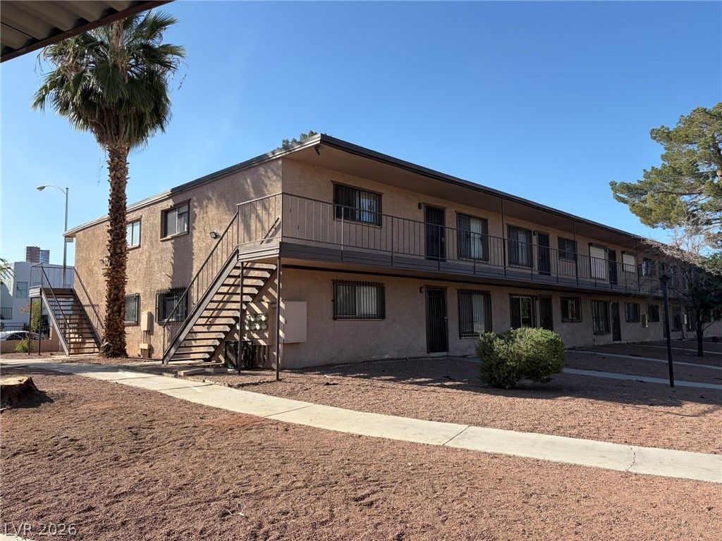 555 South Royal Crest Circle 9, Las Vegas, NV 89169