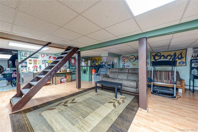 11 Spruce Street, Islip, NY 11751