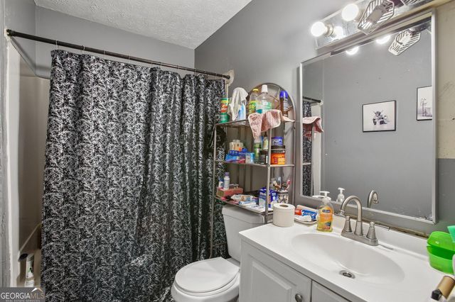 6930 Smoke Ridge Drive, Fairburn, GA 30213