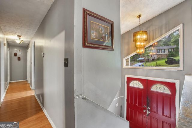6930 Smoke Ridge Drive, Fairburn, GA 30213