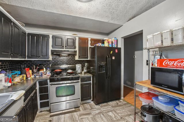 6930 Smoke Ridge Drive, Fairburn, GA 30213