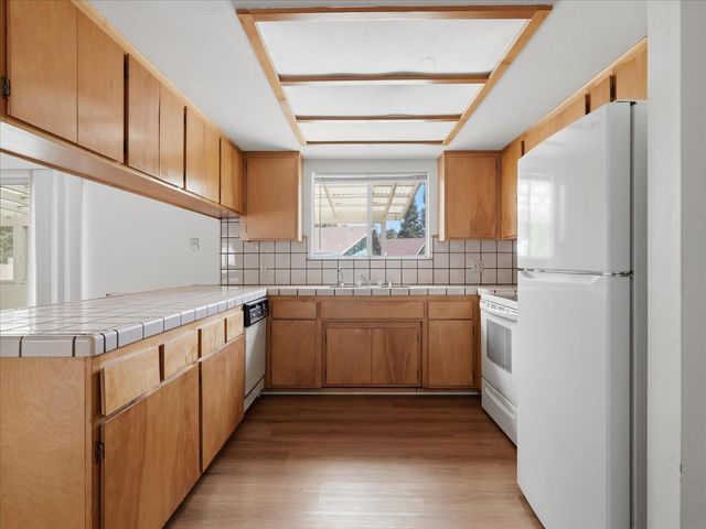 39785 Pine Ridge Road, Oakhurst, CA 93644