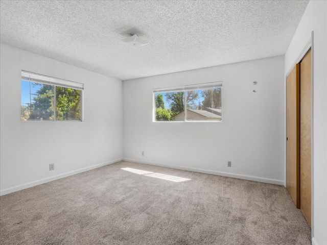 39785 Pine Ridge Road, Oakhurst, CA 93644
