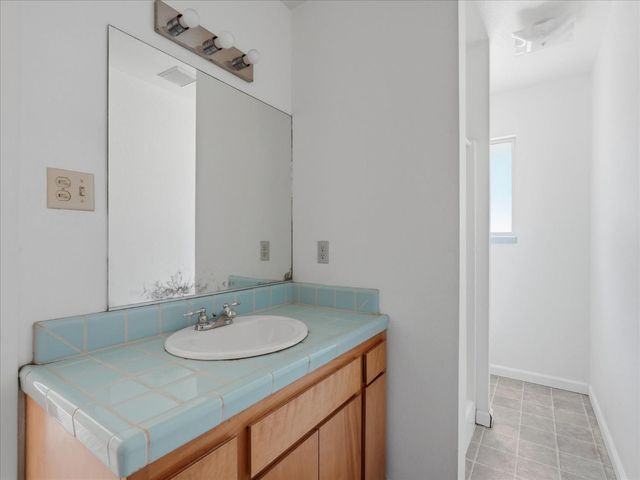 39785 Pine Ridge Road, Oakhurst, CA 93644