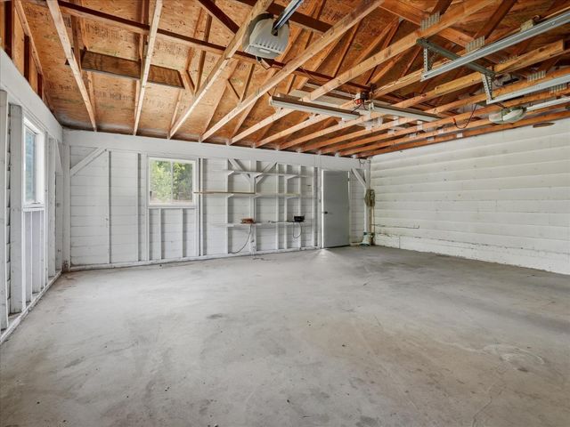 39785 Pine Ridge Road, Oakhurst, CA 93644