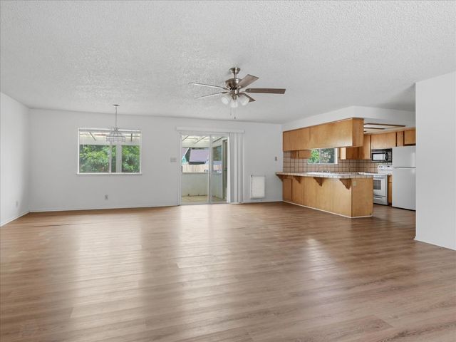 39785 Pine Ridge Road, Oakhurst, CA 93644
