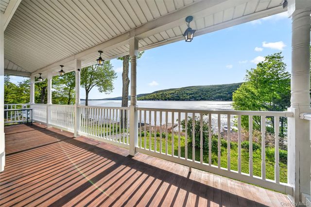 83 Edgemere Avenue, Greenwood Lake, NY 10925