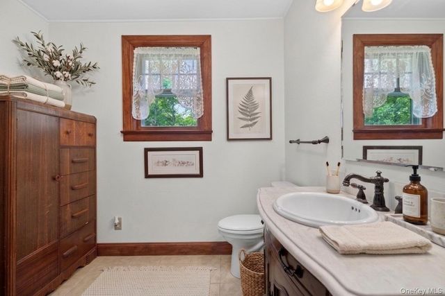 83 Edgemere Avenue, Greenwood Lake, NY 10925
