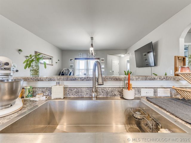 4167 S 245th East Avenue, Broken Arrow, OK 74014