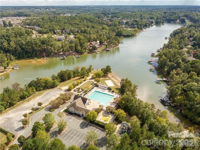 6056 Cloverdale Drive, Tega Cay, SC 29708