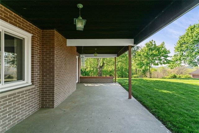 130 James Dr, North Sewickley Twp, PA 16117