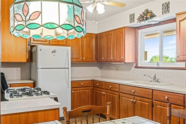 130 James Dr, North Sewickley Twp, PA 16117