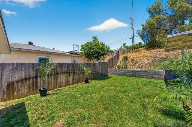 7282 University Avenue, La Mesa, CA 91942