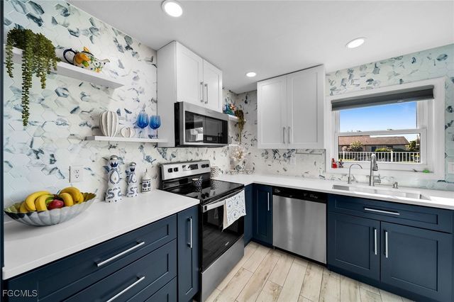 4543 Gulf AVE, North Fort Myers, FL 33903