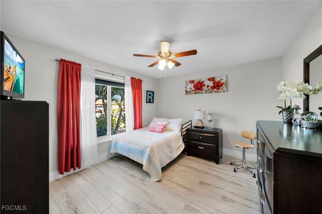 4543 Gulf AVE, North Fort Myers, FL 33903