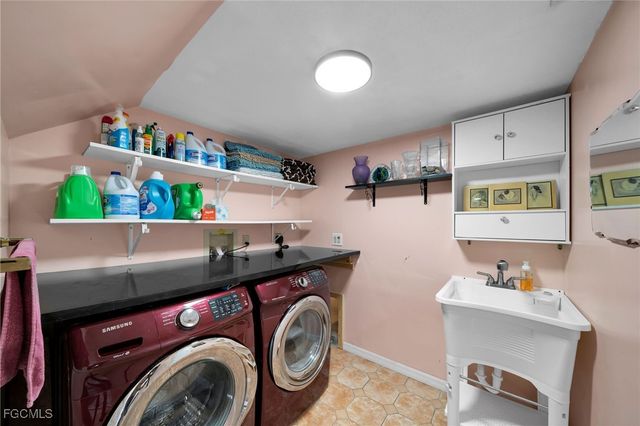 4543 Gulf AVE, North Fort Myers, FL 33903