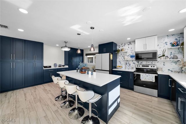 4543 Gulf AVE, North Fort Myers, FL 33903