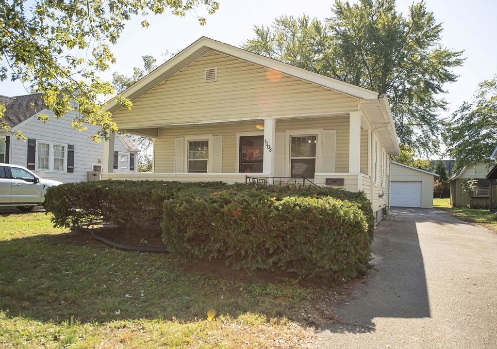1308 E University Street, Springfield, MO 65804