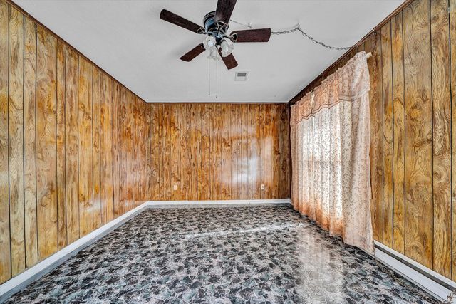 1130 DEEPWOODS RD, Hardy, VA 24101