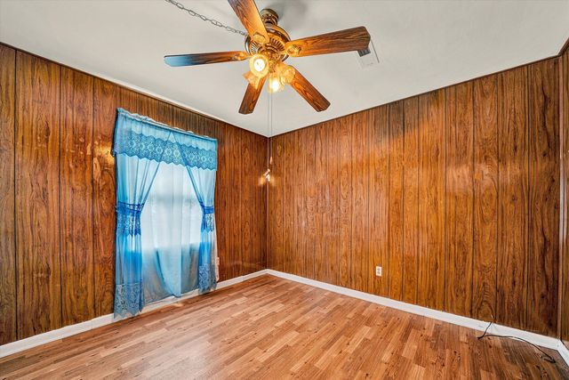 1130 DEEPWOODS RD, Hardy, VA 24101
