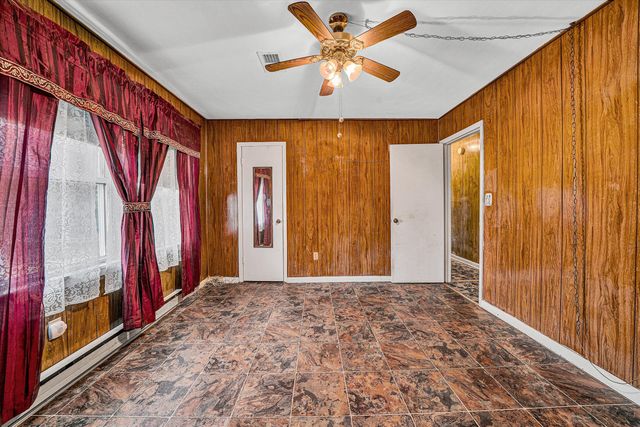 1130 DEEPWOODS RD, Hardy, VA 24101