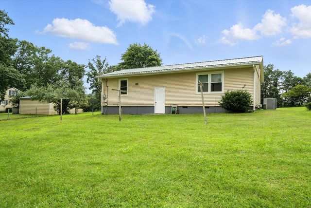 1130 DEEPWOODS RD, Hardy, VA 24101
