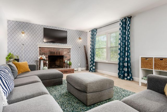 4567 Marilyn Street, Hilliard, OH 43026