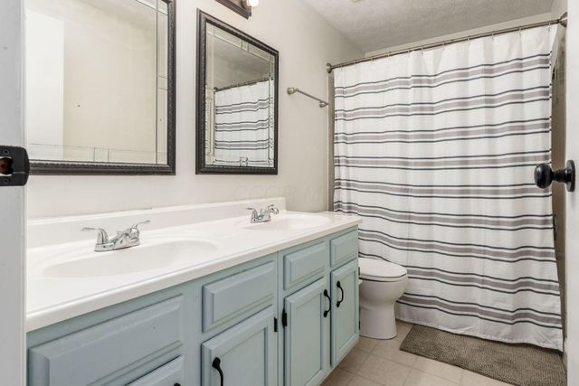 4567 Marilyn Street, Hilliard, OH 43026