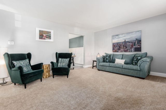 4567 Marilyn Street, Hilliard, OH 43026