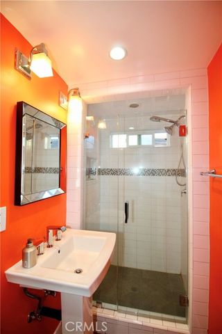 22621 Dolorosa Street, Woodland Hills (los Angeles), CA 91367