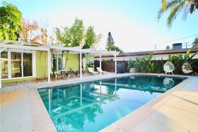 22621 Dolorosa Street, Woodland Hills (los Angeles), CA 91367