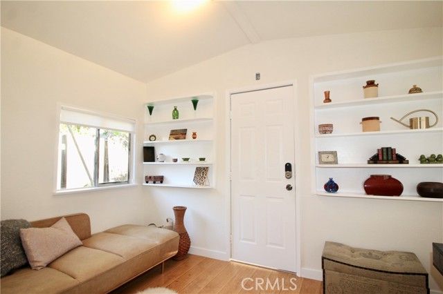 22621 Dolorosa Street, Woodland Hills (los Angeles), CA 91367