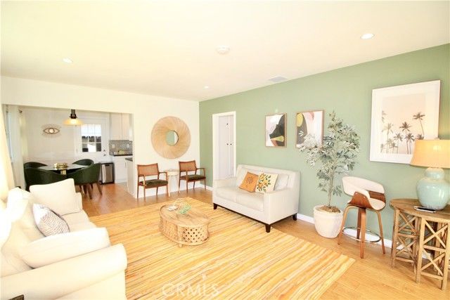 22621 Dolorosa Street, Woodland Hills (los Angeles), CA 91367