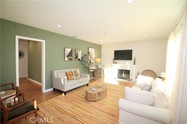 22621 Dolorosa Street, Woodland Hills (los Angeles), CA 91367