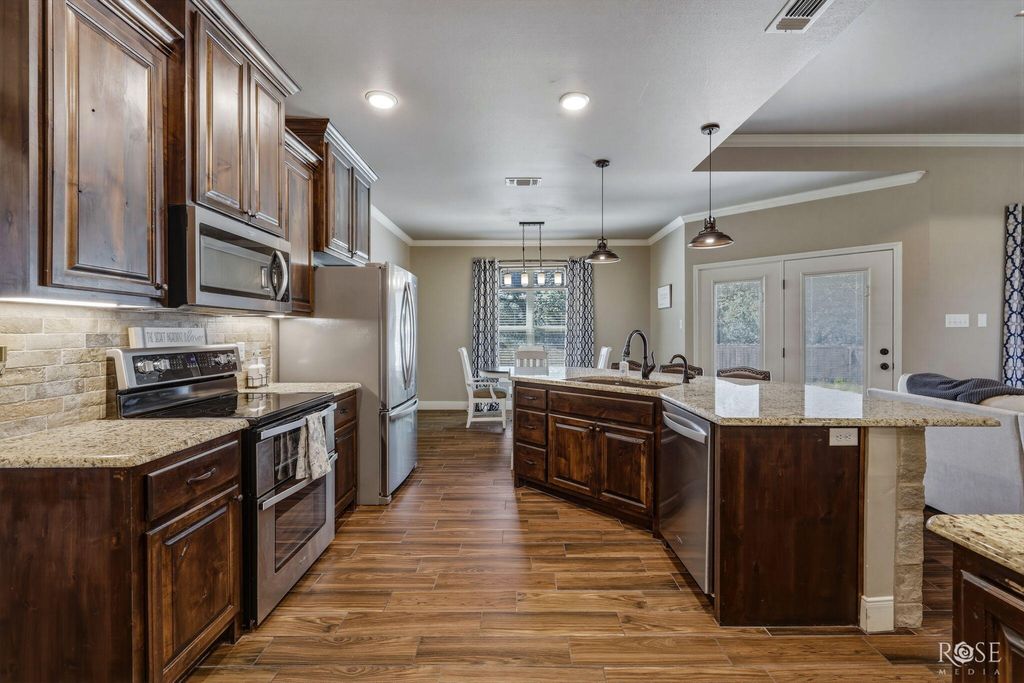Image 9 of property listing at 20301 Cougar Trail, Christoval, TX 76935