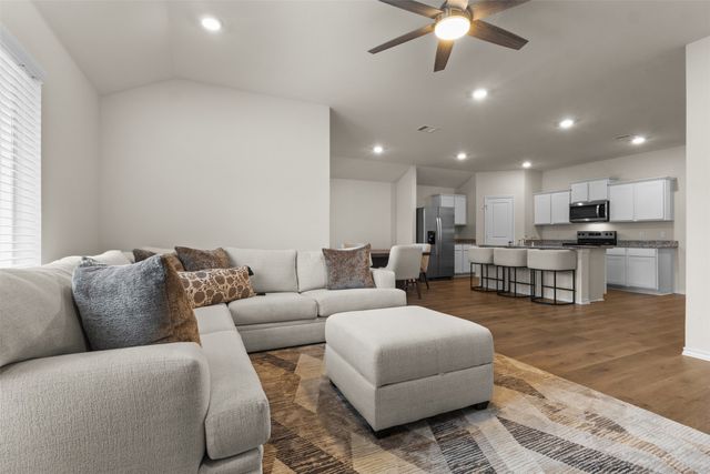 4013 Pinebluff Lane, Princeton, TX 75407