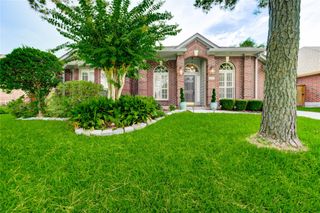 6810 High Knoll Drive, Sugar Land, TX 77479