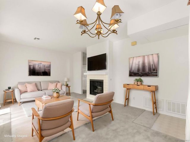 10830 Sabre Hill 202, San Diego, CA 92128