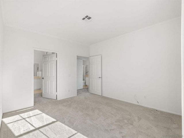 10830 Sabre Hill 202, San Diego, CA 92128