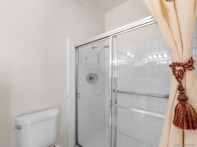 10830 Sabre Hill 202, San Diego, CA 92128
