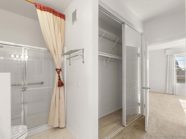 10830 Sabre Hill 202, San Diego, CA 92128
