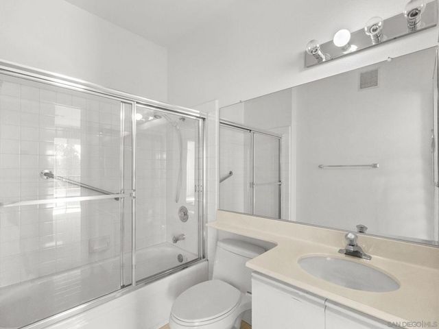 10830 Sabre Hill 202, San Diego, CA 92128