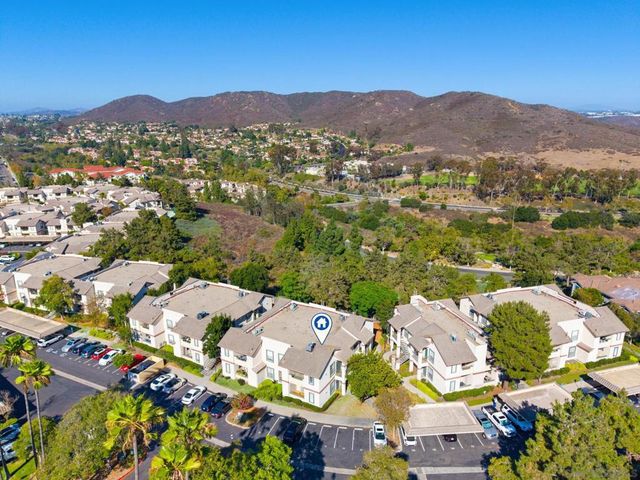 10830 Sabre Hill 202, San Diego, CA 92128