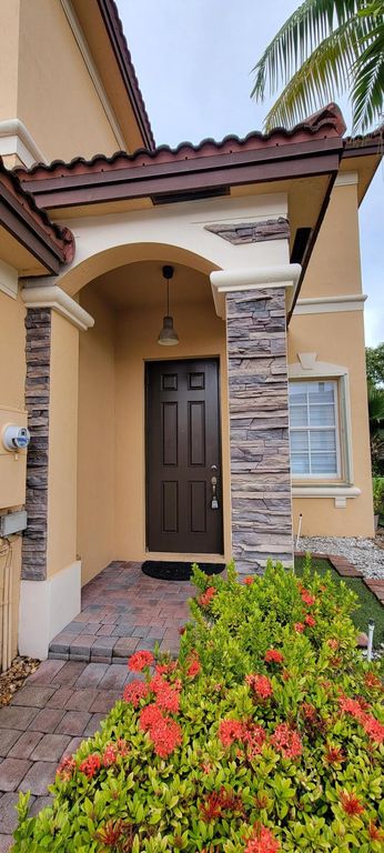 11357 NW 87th Lane, Doral, FL 33178